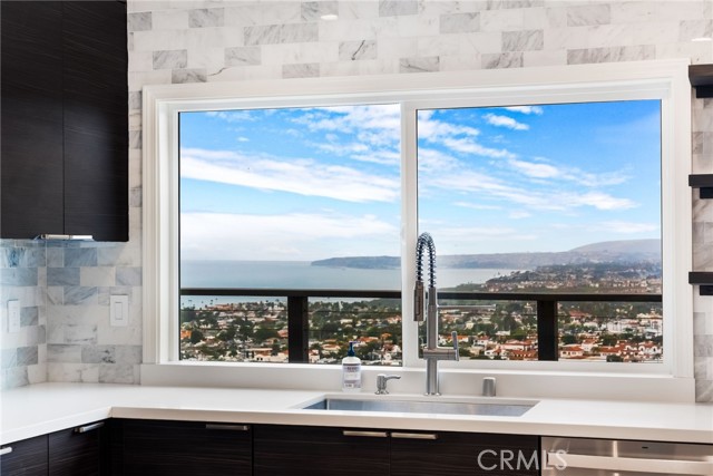 Detail Gallery Image 18 of 70 For 303 E Avenida Cordoba, San Clemente,  CA 92672 - 6 Beds | 4/1 Baths