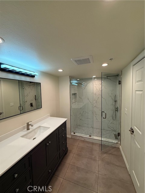 Detail Gallery Image 7 of 14 For 116 W Maple St #6,  Glendale,  CA 91204 - 3 Beds | 2 Baths