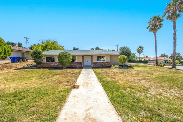 35345 Panorama, Yucaipa CA: https://media.crmls.org/medias/aa715ed0-1e6d-4ef6-8785-750300b6c325.jpg