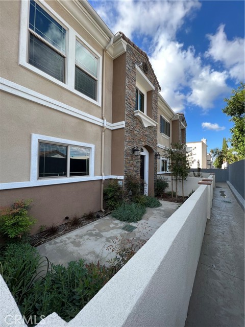 Detail Gallery Image 2 of 16 For 14099 Edwards St, Westminster,  CA 92683 - 3 Beds | 2/1 Baths