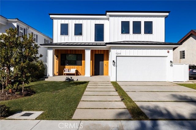 1311 18th Street, Manhattan Beach, California 90266, 5 Bedrooms Bedrooms, ,6 BathroomsBathrooms,Residential,For Sale,18th,SB24237889