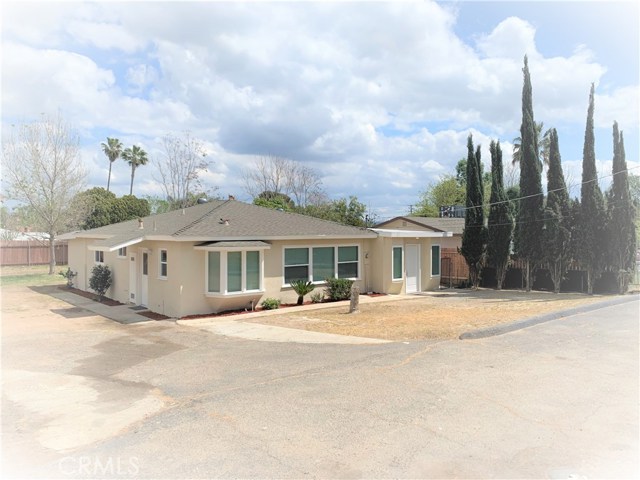 11007 Campbell Ave, Riverside, CA 92505