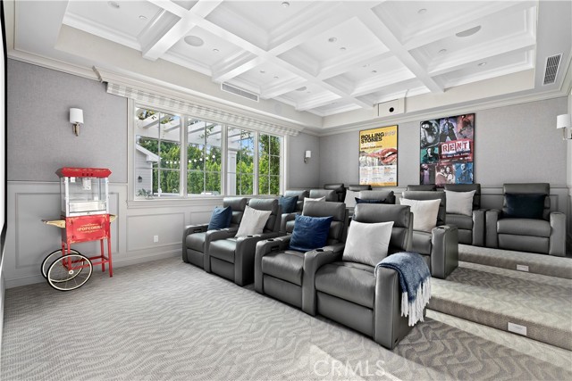 Detail Gallery Image 29 of 56 For 4509 Noeline Ave, Encino,  CA 91436 - 6 Beds | 6/1 Baths