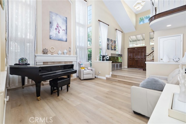 21620 Brisbane Way, Yorba Linda CA: https://media.crmls.org/medias/aa752242-ce9f-45e0-80d7-113b8908f031.jpg