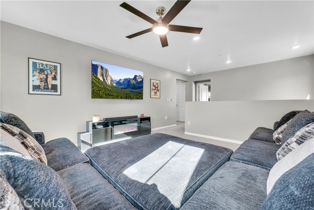 Detail Gallery Image 23 of 49 For 2493 Gunner Ridge Way, Rialto,  CA 92377 - 3 Beds | 2/1 Baths