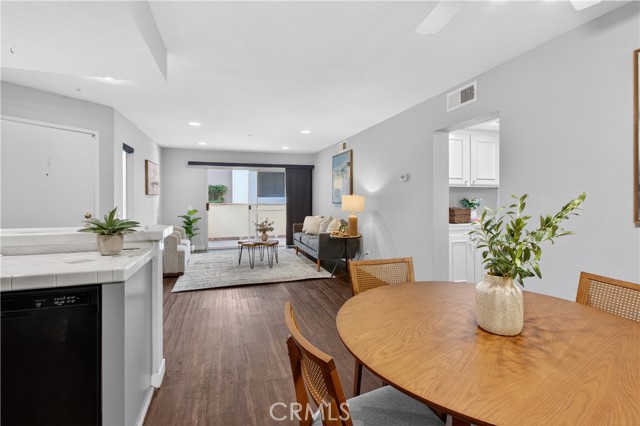 Image 12 of 28 For 123 Cross Creek