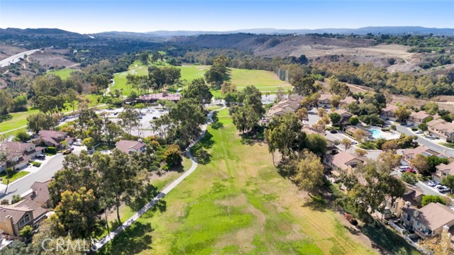 Detail Gallery Image 5 of 75 For 38 Regato, Rancho Santa Margarita,  CA 92688 - 3 Beds | 2/1 Baths