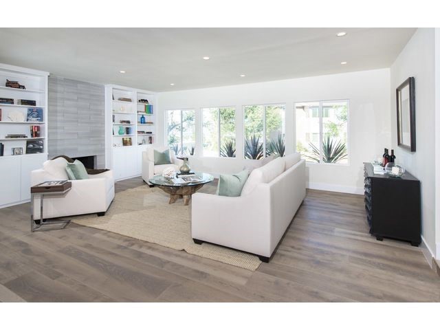 15672 Castlewoods Drive, Sherman Oaks CA: https://media.crmls.org/medias/aa763019-c51b-40d9-b8eb-33e899787e88.jpg