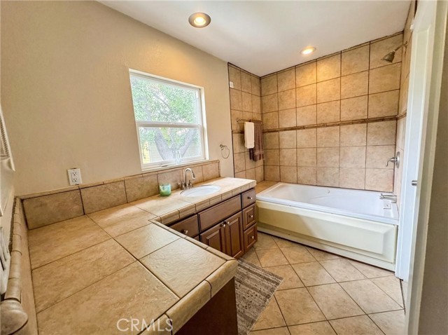 Detail Gallery Image 15 of 20 For 537 Cypress, Pasadena,  CA 91103 - 3 Beds | 3 Baths