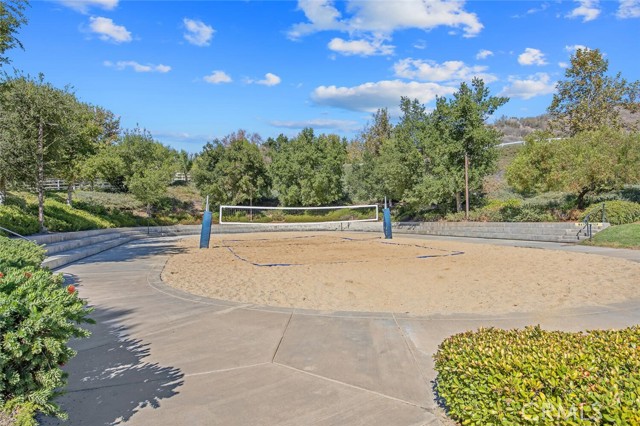 Detail Gallery Image 39 of 45 For 24137 Tango Dr, Valencia,  CA 91354 - 4 Beds | 3 Baths