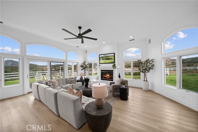 Detail Gallery Image 22 of 55 For 34105 Stage Rd, Temecula,  CA 92591 - 5 Beds | 3/1 Baths