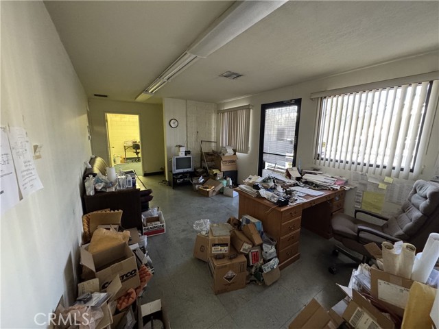 220 N Sunset Avenue, City Of Industry CA: https://media.crmls.org/medias/aa7822fa-cd96-4add-bf68-bd745f01ca57.jpg