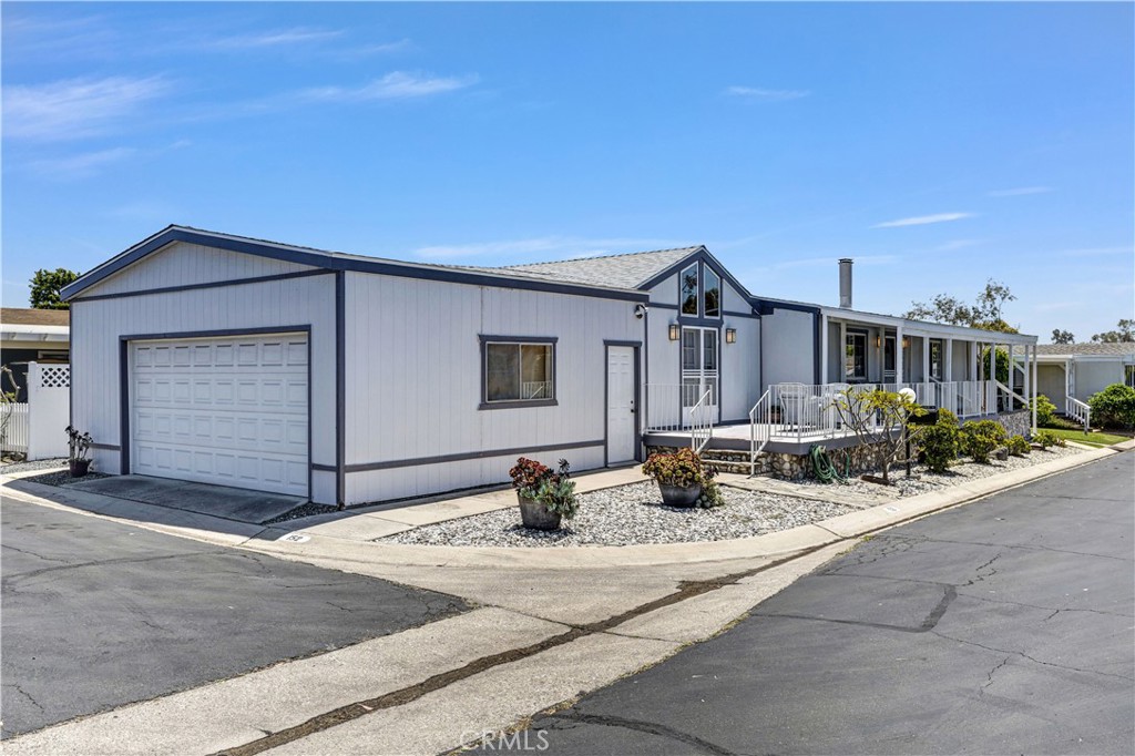 5200 Irvine Boulevard #152
