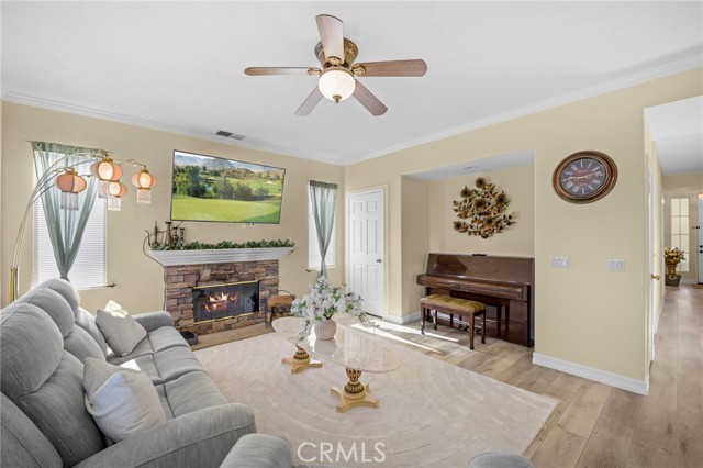 Detail Gallery Image 19 of 57 For 31920 Cedarhill, Lake Elsinore,  CA 92532 - 5 Beds | 3/1 Baths