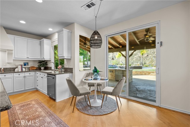 Detail Gallery Image 22 of 23 For 25865 Tulip Grove St, Stevenson Ranch,  CA 91381 - 5 Beds | 4 Baths