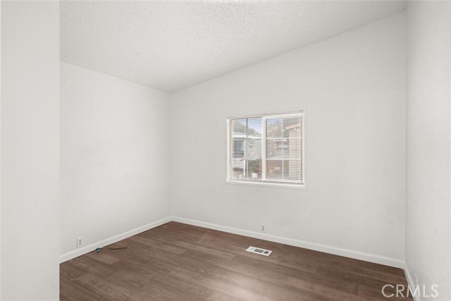 Detail Gallery Image 22 of 31 For 3541 via Medio, Chico,  CA 95973 - 3 Beds | 2 Baths