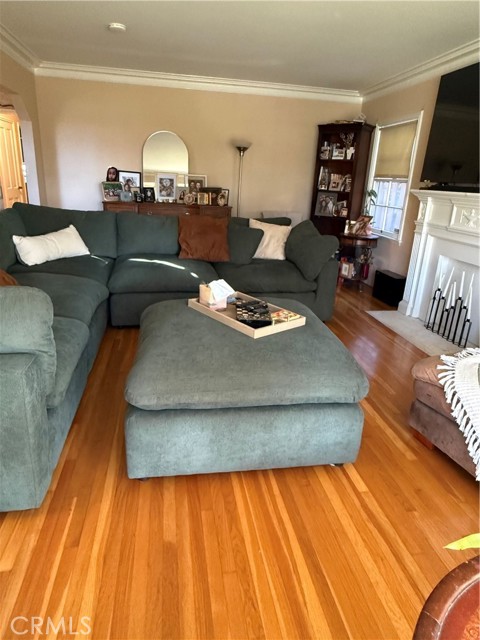 Detail Gallery Image 8 of 12 For 307 Lincoln Ave, Pomona,  CA 91767 - 2 Beds | 1 Baths