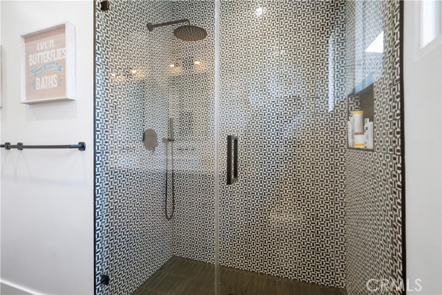 Detail Gallery Image 32 of 65 For 11308 Dona Teresa Dr, Studio City,  CA 91604 - 5 Beds | 4 Baths