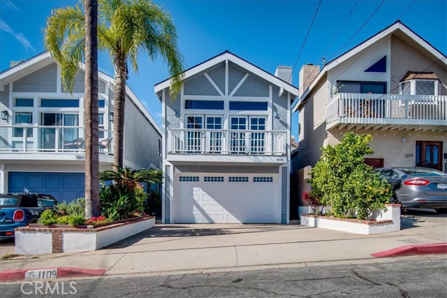 1109 Stanford Avenue, Redondo Beach, California 90278, 3 Bedrooms Bedrooms, ,1 BathroomBathrooms,Residential,Sold,Stanford,SB21225829