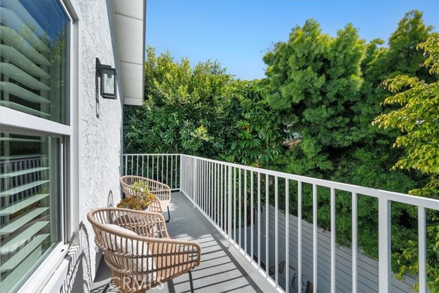 Detail Gallery Image 24 of 29 For 1721 Goodman Ave, Redondo Beach,  CA 90278 - 3 Beds | 2/1 Baths