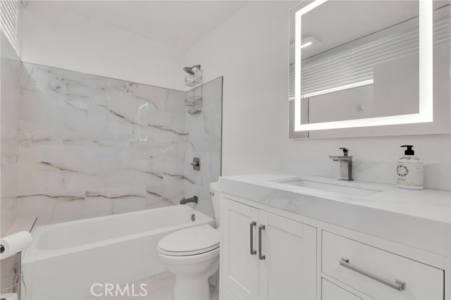 Detail Gallery Image 27 of 33 For 5835 Etiwanda Ave, Tarzana,  CA 91356 - 2 Beds | 2/1 Baths