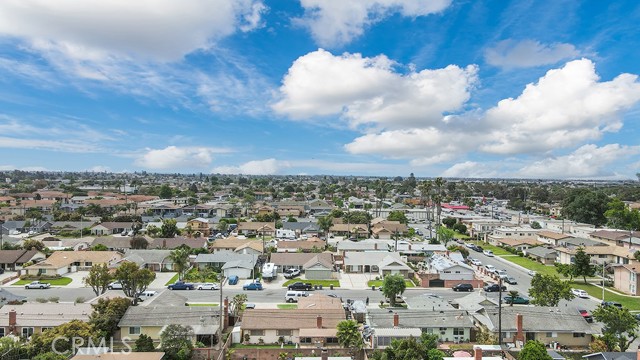 1341 Camellia Street photo 4