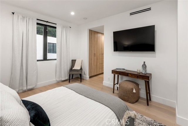 158 Bell Canyon Road, Bell Canyon CA: https://media.crmls.org/medias/aa7b23c2-c804-4edf-9970-d75e0523c87a.jpg