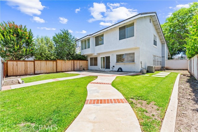 44 W Yale, Irvine CA: https://media.crmls.org/medias/aa7b4682-1218-4519-98e6-02107591f0fc.jpg