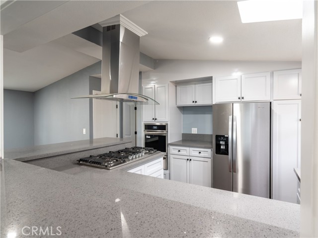 Detail Gallery Image 9 of 19 For 341 Grandview Cir, Camarillo,  CA 93010 - 2 Beds | 1 Baths