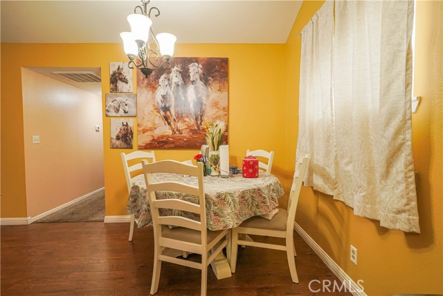 Detail Gallery Image 18 of 35 For 19273 Palm Way, Apple Valley,  CA 92308 - 2 Beds | 2 Baths