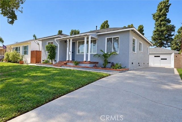 4333 Mcnab photo 2