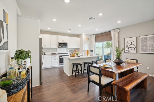 Detail Gallery Image 6 of 23 For 14139 Belica St, Moreno Valley,  CA 92555 - 4 Beds | 2/1 Baths