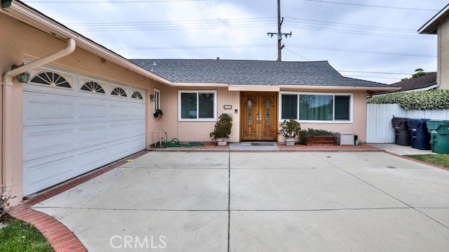 Detail Gallery Image 2 of 18 For 6631 Walton Dr, Huntington Beach,  CA 92647 - 4 Beds | 2 Baths