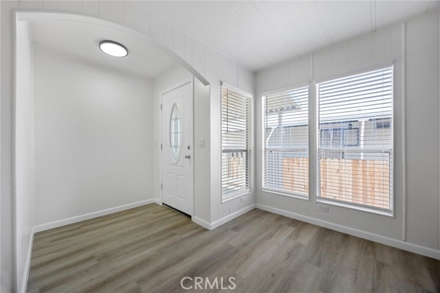 Detail Gallery Image 11 of 35 For 120 Cedarwood Ln, Bakersfield,  CA 93308 - 3 Beds | 2 Baths