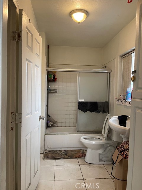 Detail Gallery Image 18 of 20 For 1416 Orange, Long Beach,  CA 90813 - 6 Beds | 4 Baths