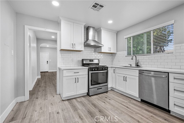 7628 Freda Avenue, Riverside CA: https://media.crmls.org/medias/aa7f86b4-34c5-47e6-8e1d-5299dc5dff88.jpg