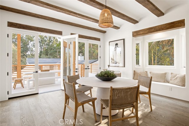 27405 Pacific Coast Highway, Malibu CA: https://media.crmls.org/medias/aa7fb32a-c8c2-49cf-a33f-6e5fa2e9fd25.jpg