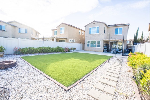 Detail Gallery Image 2 of 32 For 30565 Ticonderoga, Murrieta,  CA 92563 - 3 Beds | 2/1 Baths