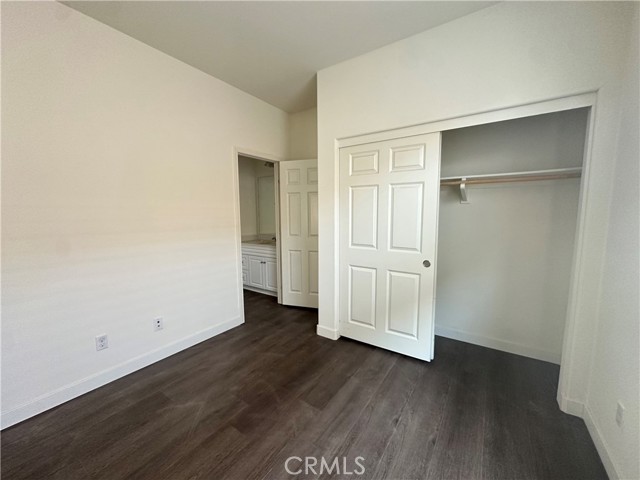 712 Ash Lane, Pomona CA: https://media.crmls.org/medias/aa7ff1ed-95e5-4026-b448-f1e8271f9412.jpg