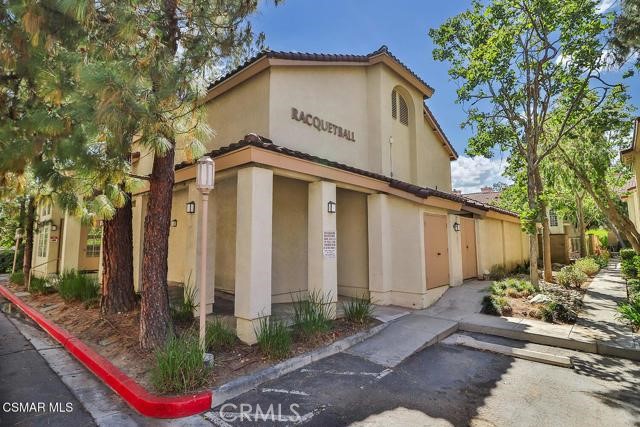 5805 Oak Bend Lane, Oak Park CA: https://media.crmls.org/medias/aa815cdf-1b13-48d7-91e8-366c52ebe7c4.jpg