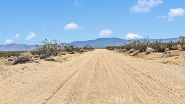 Detail Gallery Image 10 of 14 For 1 off Green Mine Rock Rd, Lucerne Valley,  CA 92356 - – Beds | – Baths
