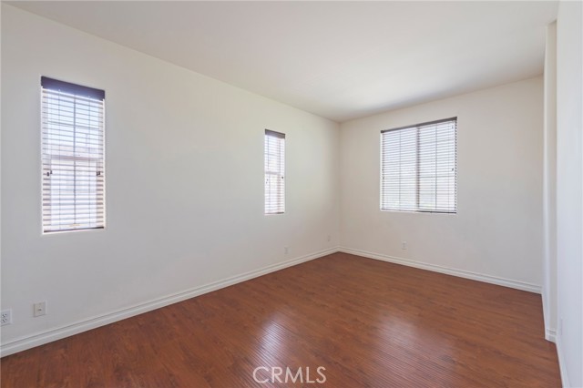 6535 Park Royal Circle, Huntington Beach CA: https://media.crmls.org/medias/aa8389a9-7036-4619-8b92-2da11c03b0b2.jpg