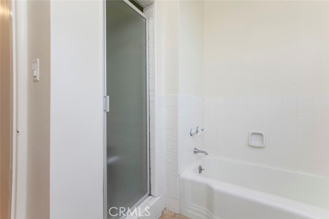 Detail Gallery Image 20 of 45 For 14719 Wyandotte St, Van Nuys,  CA 91405 - 2 Beds | 1/1 Baths