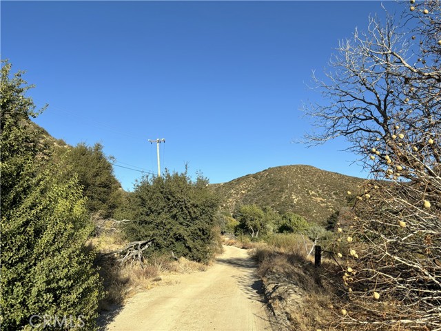 42930 Lake Hughes Road, Lake Hughes CA: https://media.crmls.org/medias/aa8655b1-ae01-4cec-aa96-cb23695054b6.jpg