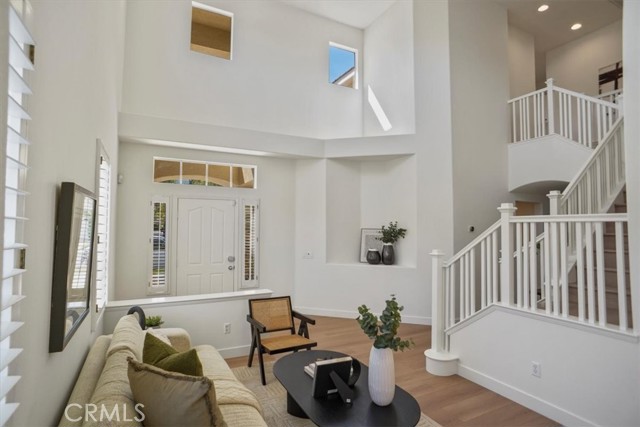 Detail Gallery Image 4 of 28 For 26104 Singer Pl, Stevenson Ranch,  CA 91381 - 4 Beds | 3 Baths