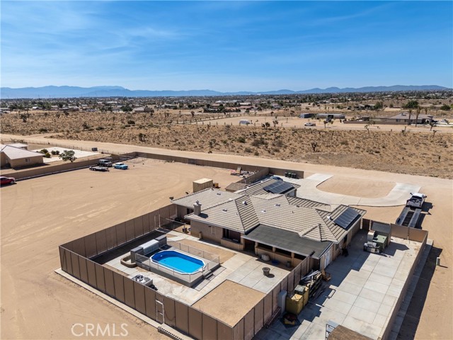 10124 Mesa Road, Victorville CA: https://media.crmls.org/medias/aa86db75-a44a-4a4e-8f41-0fbce6238288.jpg