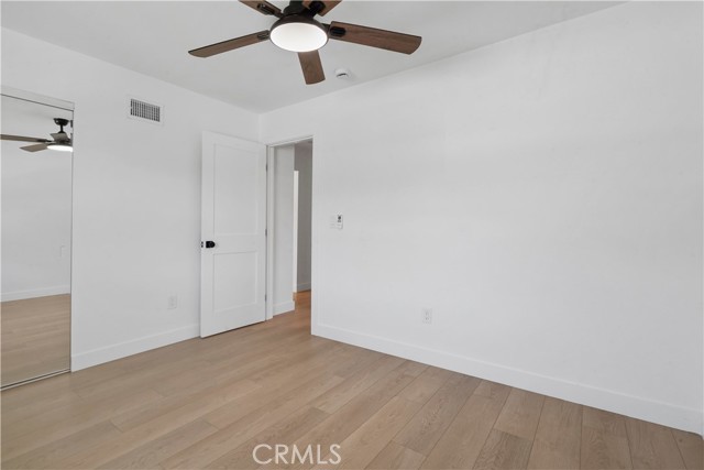 270 Fairfax Avenue, Ventura CA: https://media.crmls.org/medias/aa873f8f-ad73-4821-bea8-ac83759c5f6a.jpg