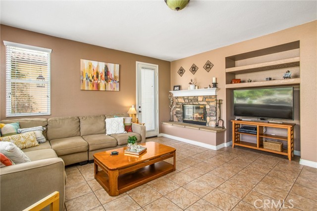 Detail Gallery Image 16 of 46 For 34580 Fawn Ridge Pl, Yucaipa,  CA 92399 - 4 Beds | 2/1 Baths