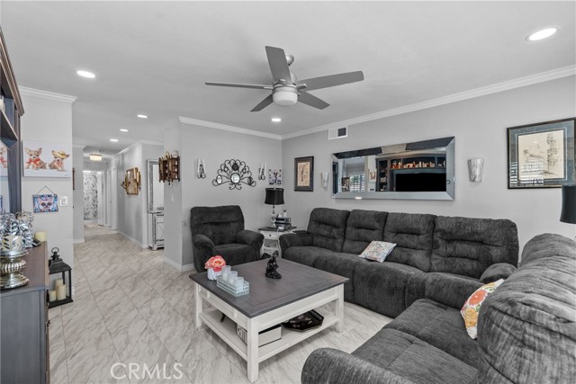 Detail Gallery Image 21 of 37 For 25536 Old Course Way, Valencia,  CA 91355 - 3 Beds | 2 Baths