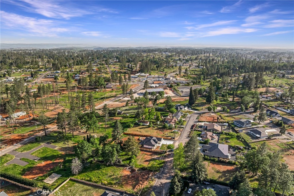 https://media.crmls.org/medias/aa875ce5-ddb6-4809-81ba-048bd8e82b5e.jpg?preset=X-Large